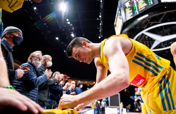 体育行业的 体育行业的