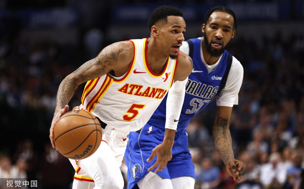 灵活应变的 灵活应变的